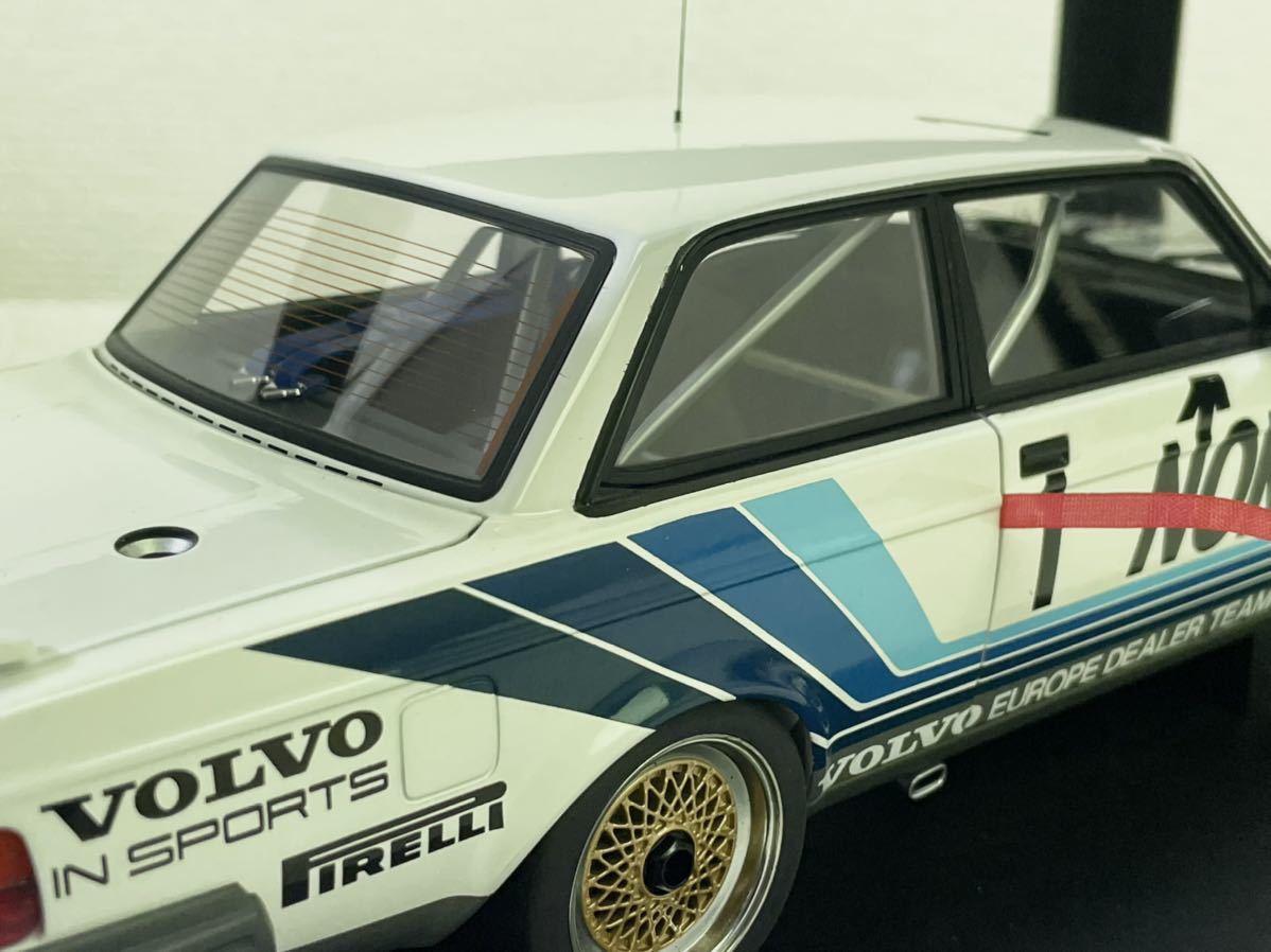AUTOart オートアート 1/18 ボルボ 240ターボ VOLVO 240 TURBO ZOLDER