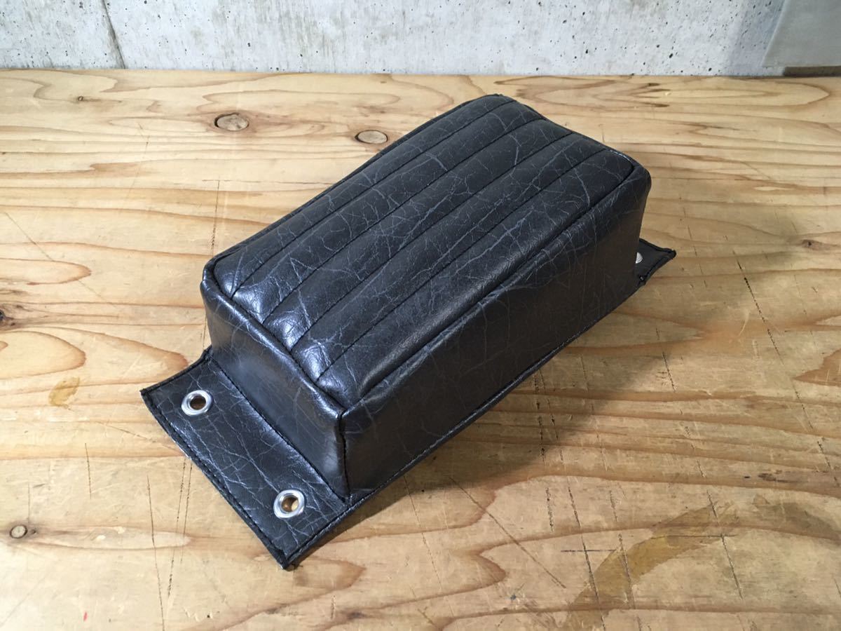 ソロシート ピリオンパッド 新品 タックロール チョッパー sr