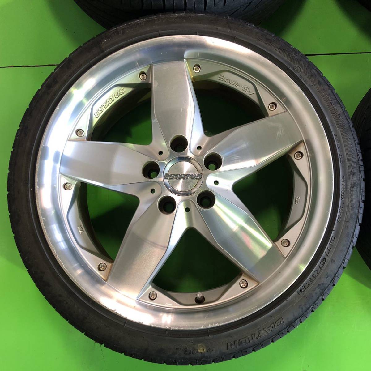 NA400 中古 ESTATUS STYLE-SV ホイール 18×8J +45 PCD 114.3 タイヤ 