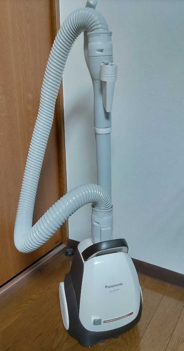 Panasonic 紙パック式掃除機 パナソニックMC-PKL19A-W　ホワイト 