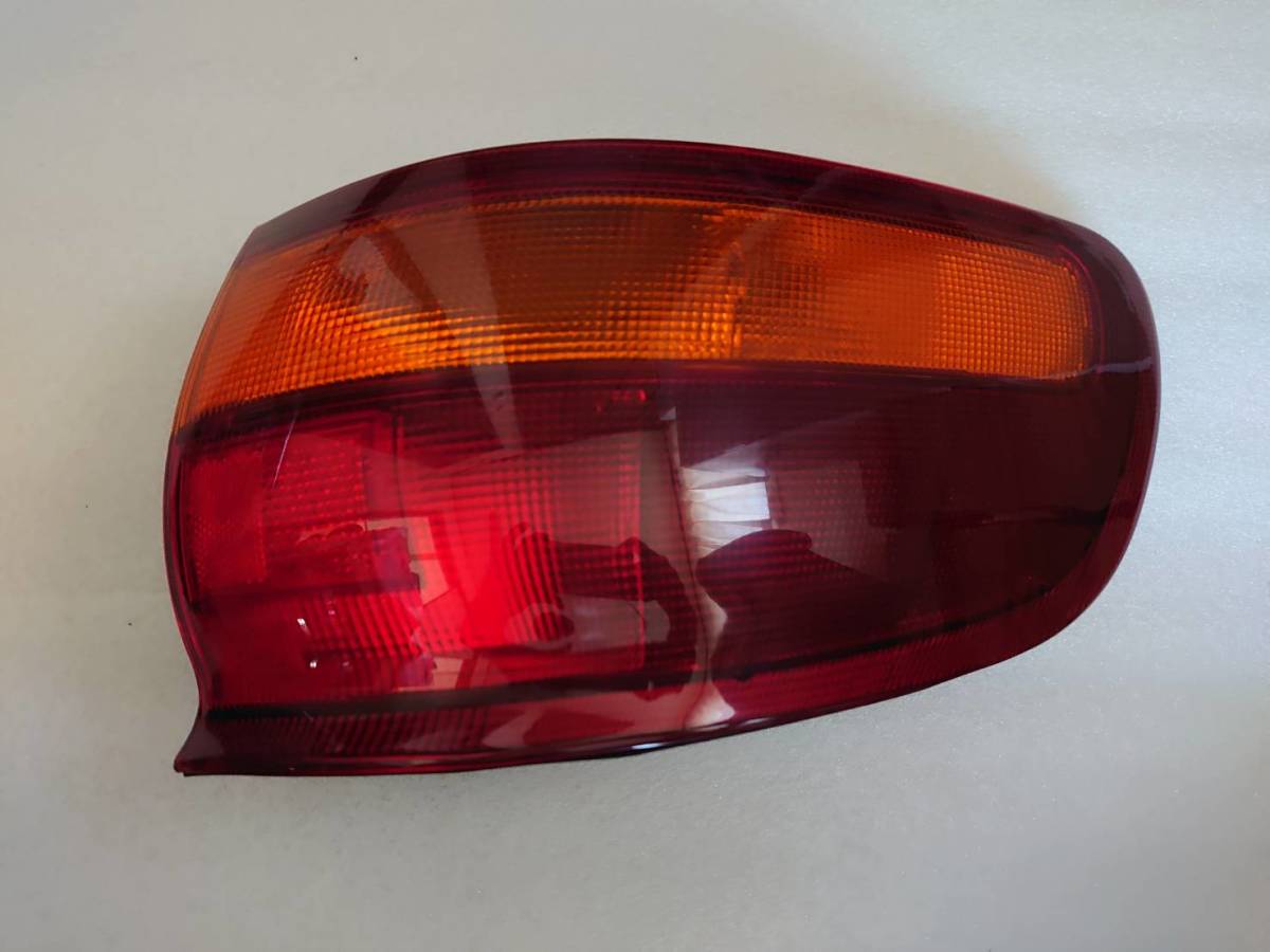 エスティマ TCR後期エスティマ 美品 TCRエスティマ後期テール テールランプセット TCR10W Yahoo!オークション - 「エスティマtcr10」(テールライト)(トヨタ用)の トヨタ 後期 純正 ヘッドライト ホース （社外） ＴＣＲのYahoo!オークション(旧ヤフオク!)の相場・価格を