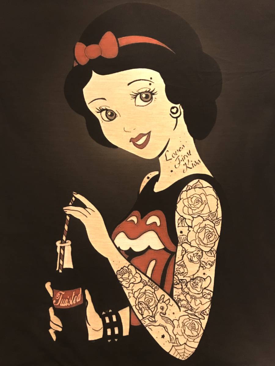 L 白雪姫 ディズニー Snow White ロック女子 Tシャツ Gibgae イラスト キャラクター 売買されたオークション情報 Yahooの商品情報をアーカイブ公開 オークファン Aucfan Com