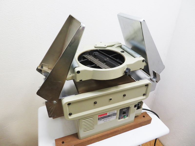 makita マキタ 超仕上カンナ LP1802C 電動カンナ 研削 研磨 大工道具
