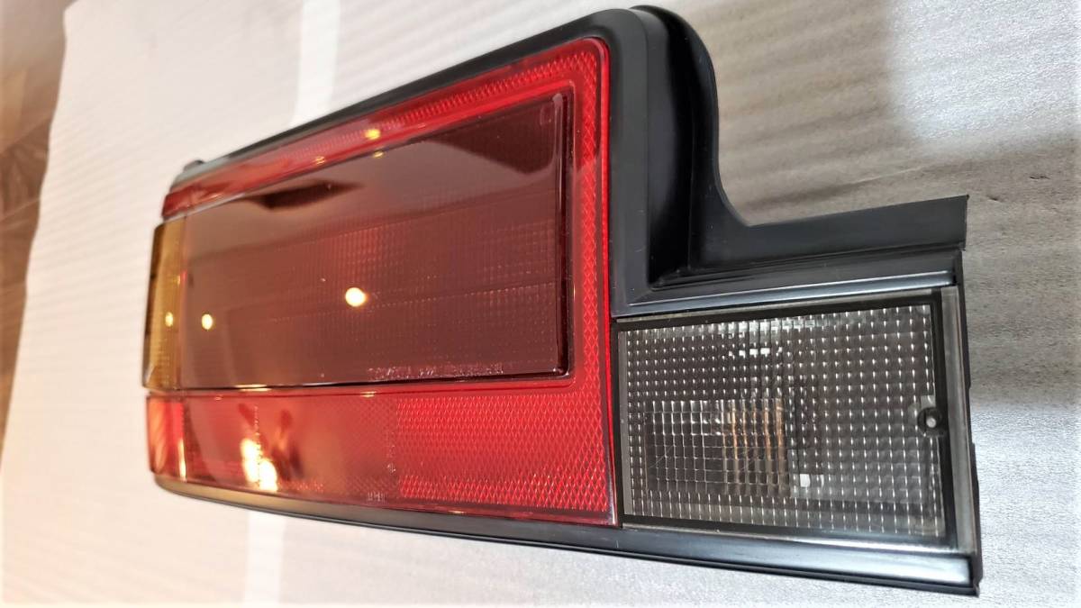 AE86 3ドア テールランプセット クリア/レッド もらお 未使用品