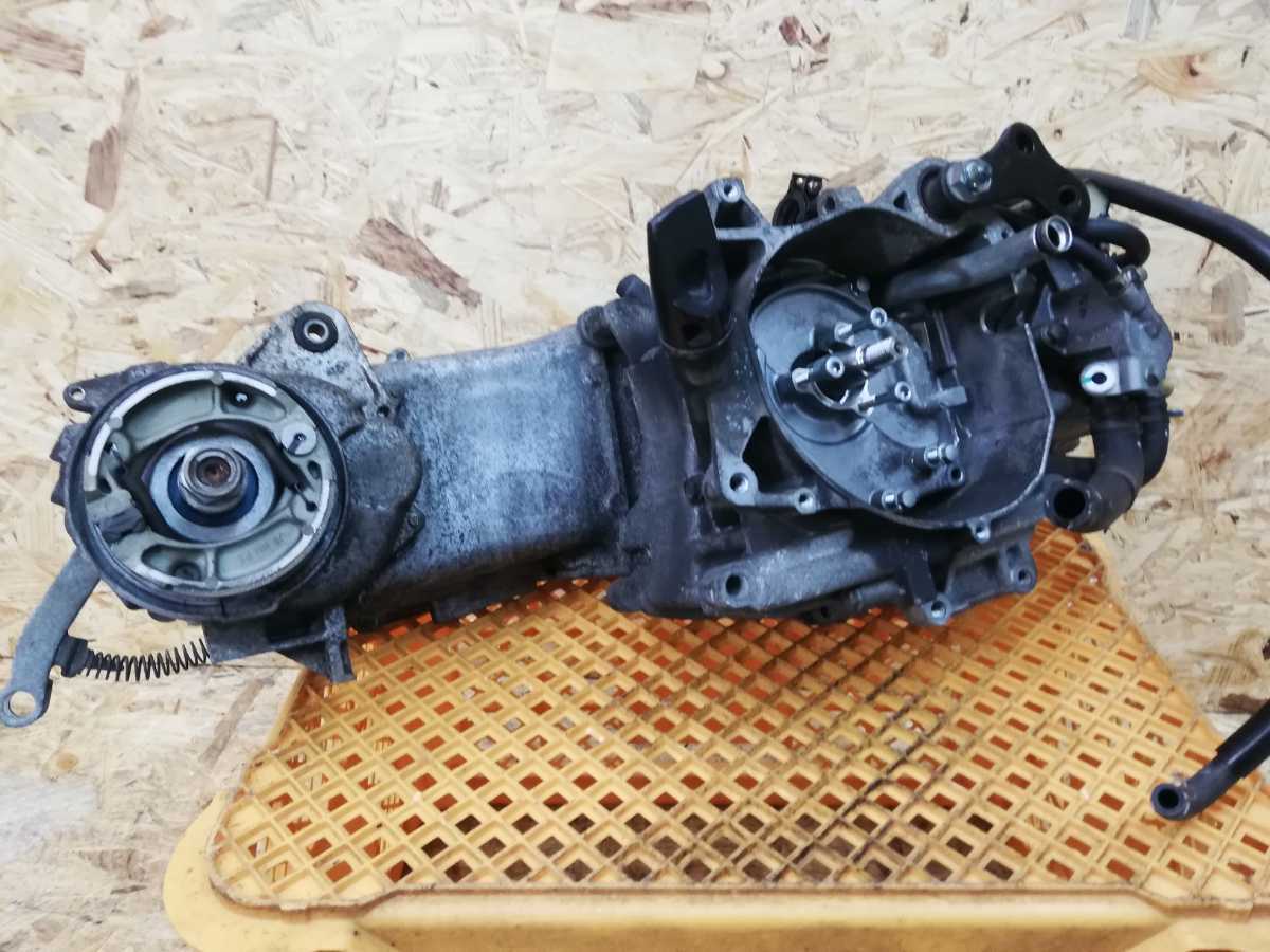 即配可 HONDA スマートディオ Z4 AF57-110 純正エンジンASSY AF55E ク 