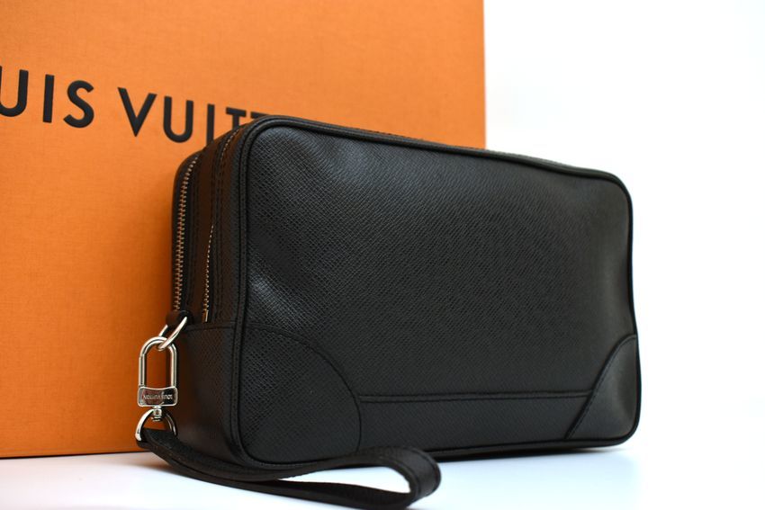 □極美品□ ルイヴィトン Louis Vuitton タイガ パヴェル メンズ