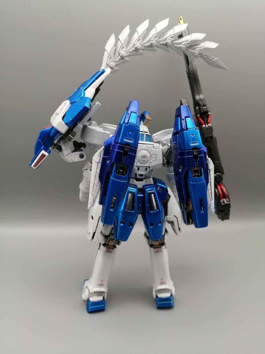 RG 1/144 トールギスIII［チタニウムフィニッシュ＋］塗装完成品