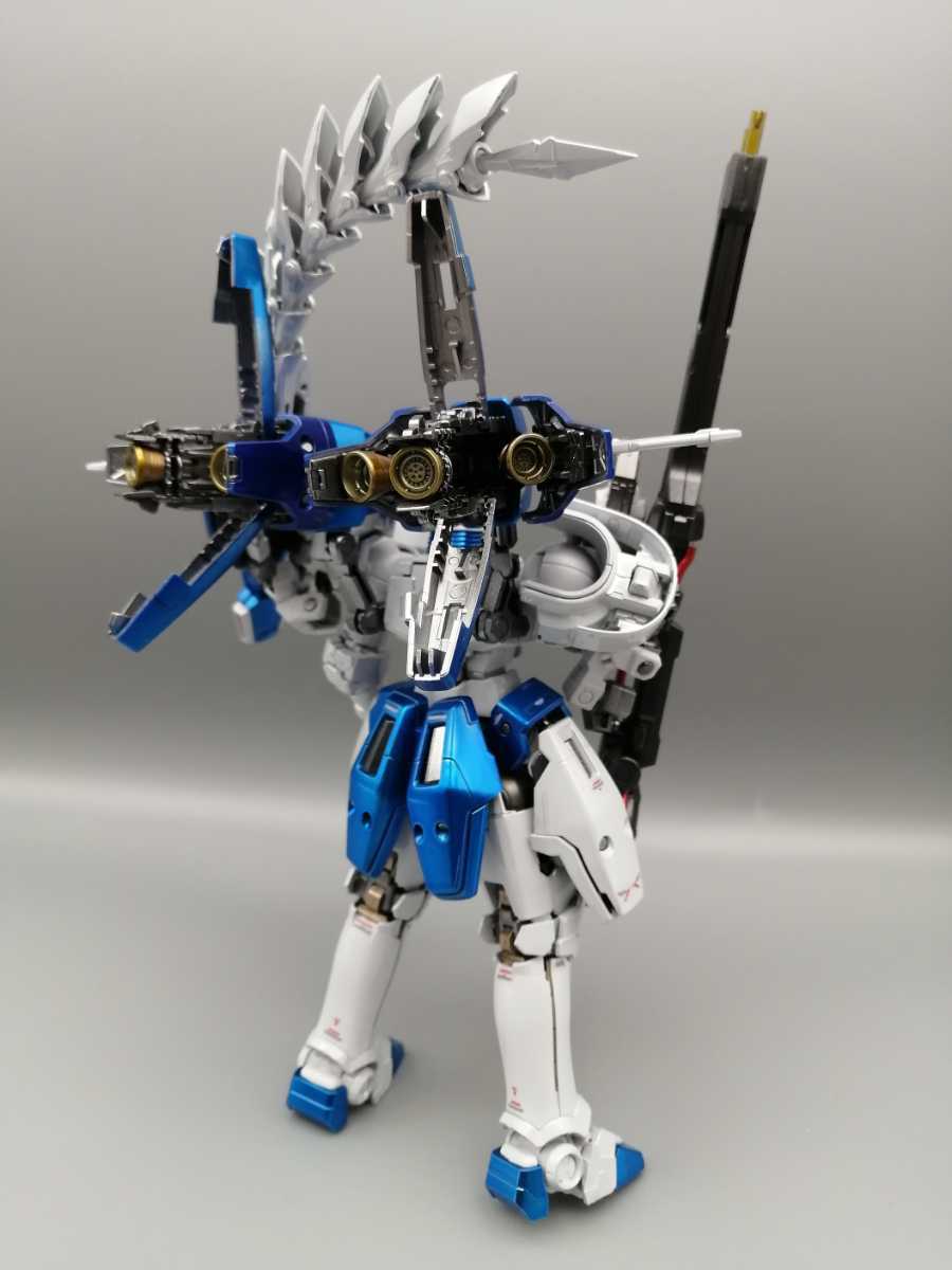 RG 1/144 トールギスIII［チタニウムフィニッシュ＋］塗装完成品