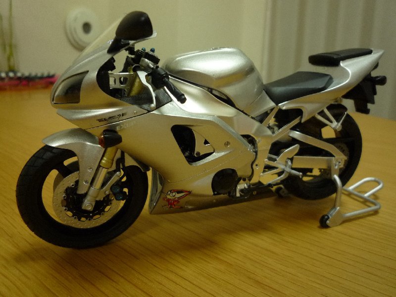 ☆タミヤ 1/12 ヤマハYZF-R1 タイラレーシング 完成品ジャンク☆(完成