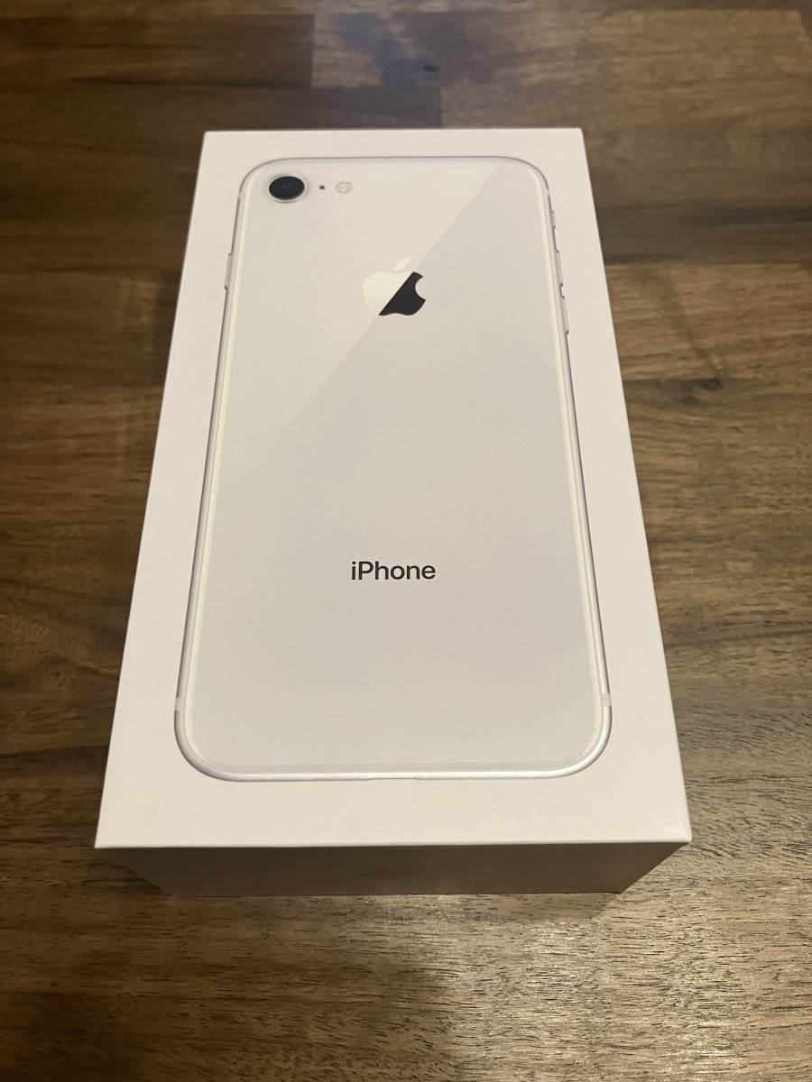 シルバー 64GB SIMロック解除済 iPhone8 ムスビー｜☆利用制限〇☆ MQ792J⁄