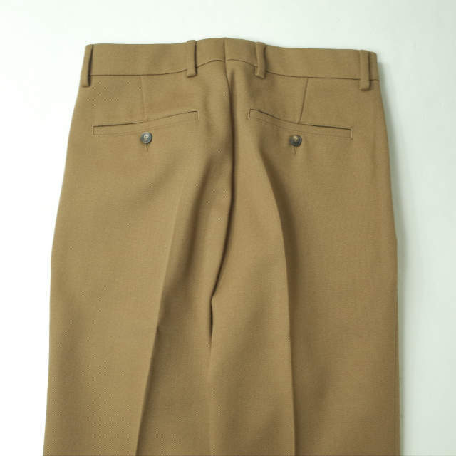 新品 AMI Alexandre Mattiussi アミ 19AW HIGH-WAISTED TROUSERS ハイウエスト2タックトラウザーズ H19T009.242 38 CAMEL パンツ g5868 AMI Alexandre 新品 アミアレクサンドル DE ホワイト