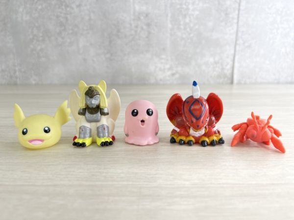 デジモン 大量 60点以上 アドベンチャー まとめて デジモングッズ 大量セット 玩具 デジモンアドベンチャーシリーズ 公式通販 アニメ「デジモンアドベンチャー」のポップアップショップが1月30日 デジモン』25周年イベントが東京プラザで1&frasl;4より開催。アニメシリーズ アニメグッズ (S ☆ デジモンアドベンチャー25周年記念アニメシリーズアクリルボード2025