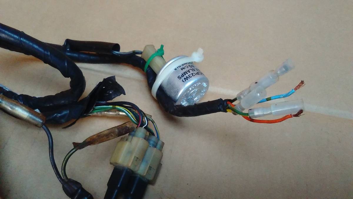 ホンダ純正　メインハーネス　１２V　付属あり 12V モンキー 純正 ホンダ純正12VモンキーハーネスケーブルAタイプ – 動作