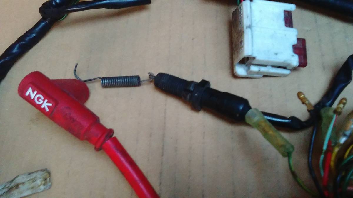 ホンダ純正　メインハーネス　１２V　付属あり 12V モンキー 純正 ホンダ純正12VモンキーハーネスケーブルAタイプ – 動作