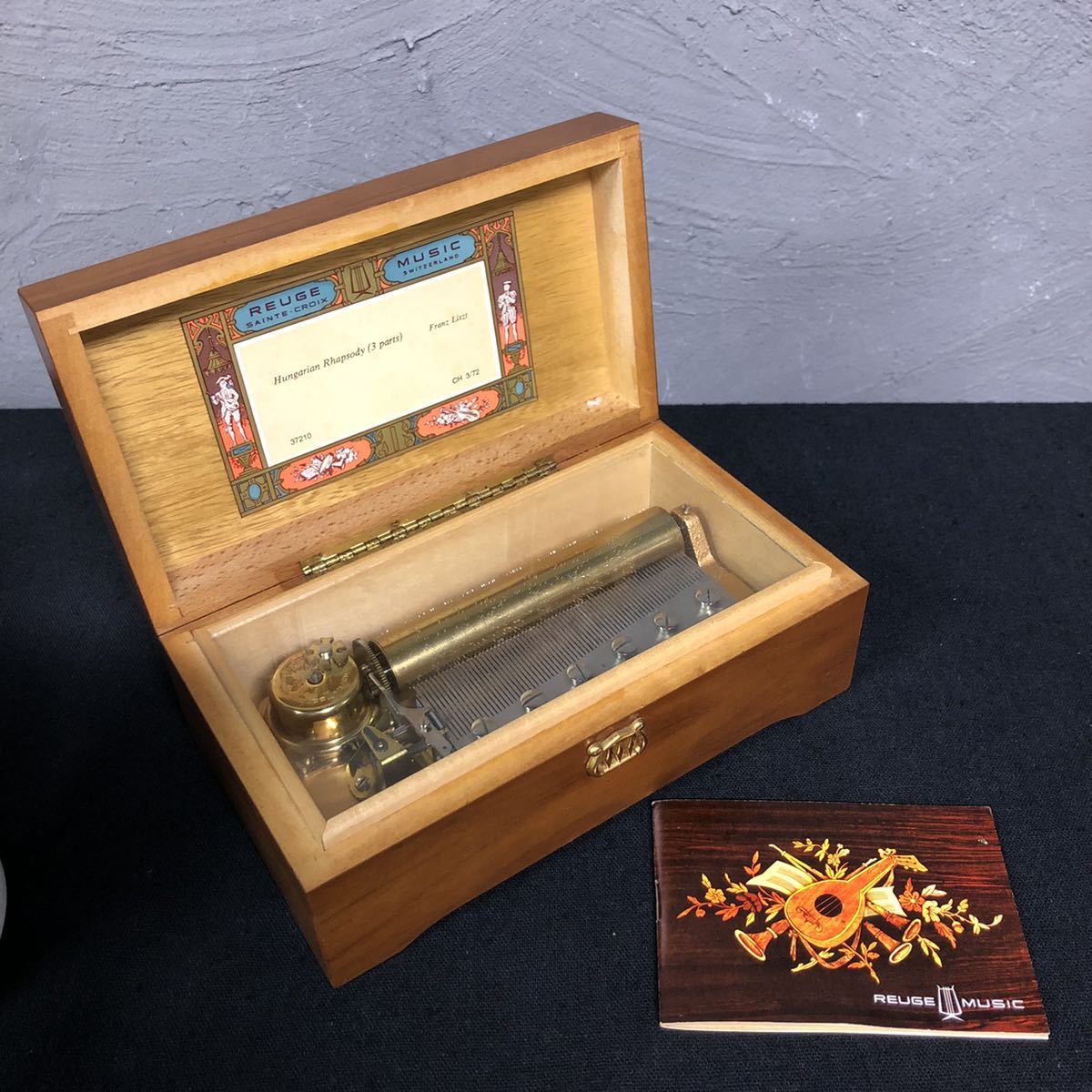 Music Reuge Box - Hungarian Liszt Rhapsody Plays 3⁄72 Vintage