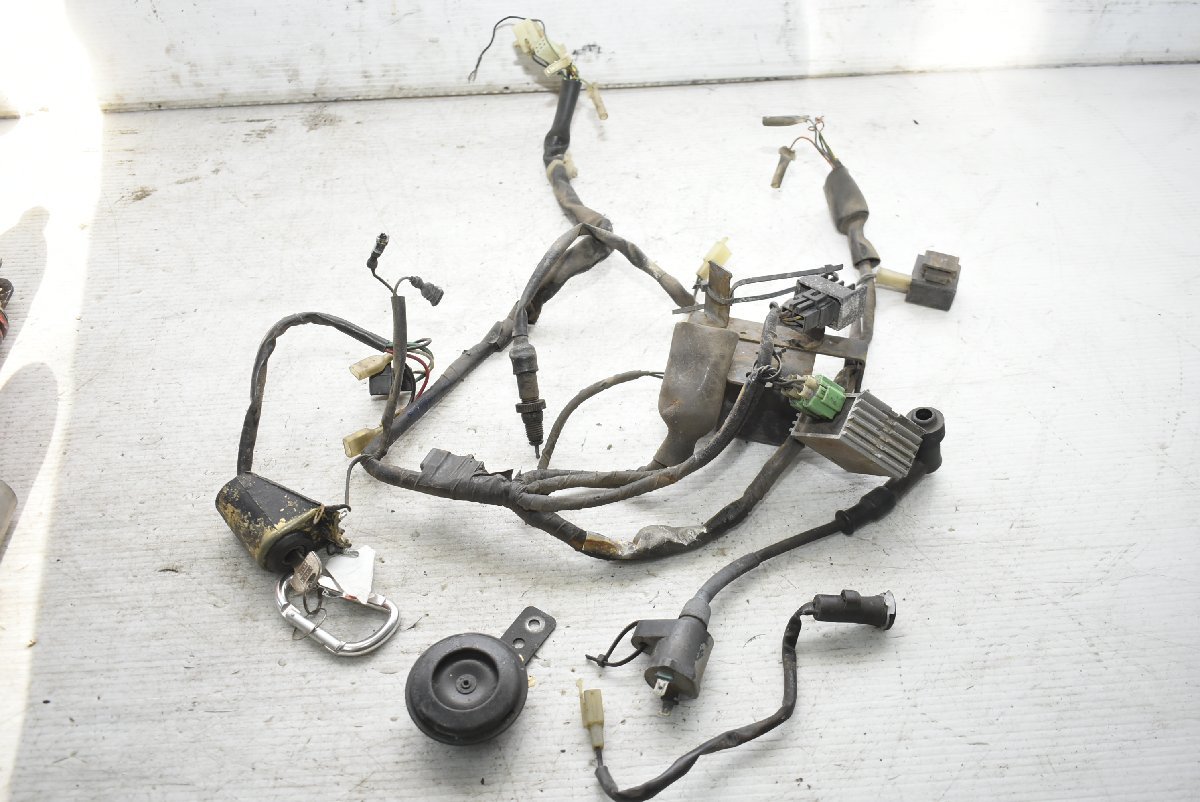 【驚きの破格値，最新作】 ホンダ モンキー Z50J メインキー メインハーネス レーシング CDI レギュレーター イグニッションコイル 電装セット B A-90(ホンダ用)｜売買されたオークション情報、yahooの商品情報をアーカイ ホンダ用