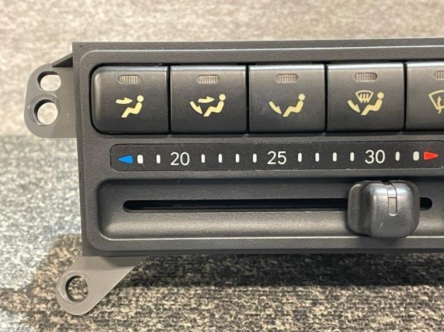 カローラレビン E-AE101 純正 エアコンスイッチパネル 動作確認済 希少