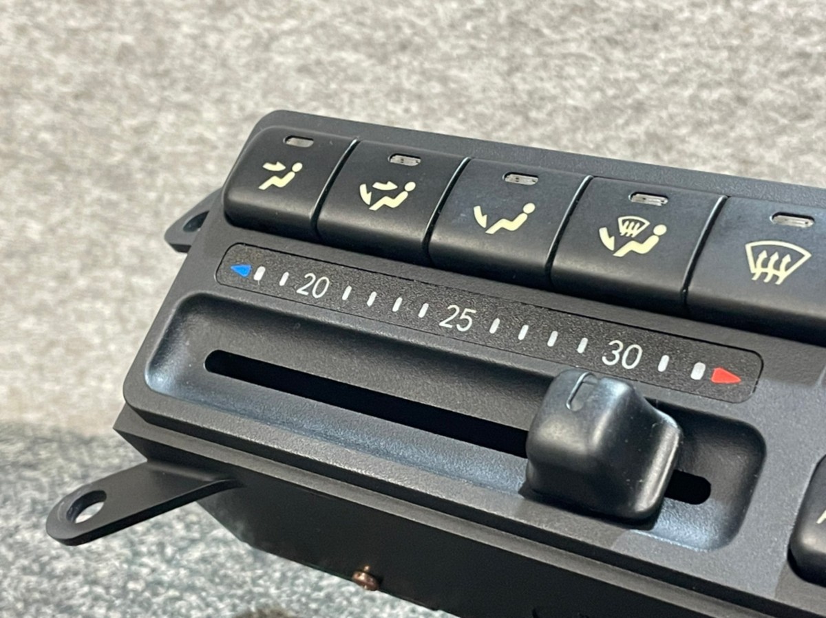 カローラレビン E-AE101 純正 エアコンスイッチパネル 動作確認済 希少