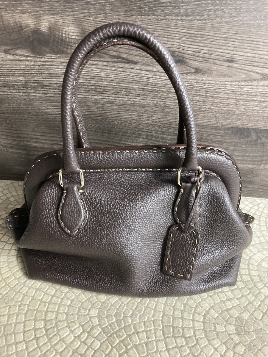 【人気，SALE】 Y5-106 FENDI カバン 手さげかばん 黒色(トートバッグ)｜売買されたオークション情報、yahooの商品情報をアーカイブ公開 - オークファン その他