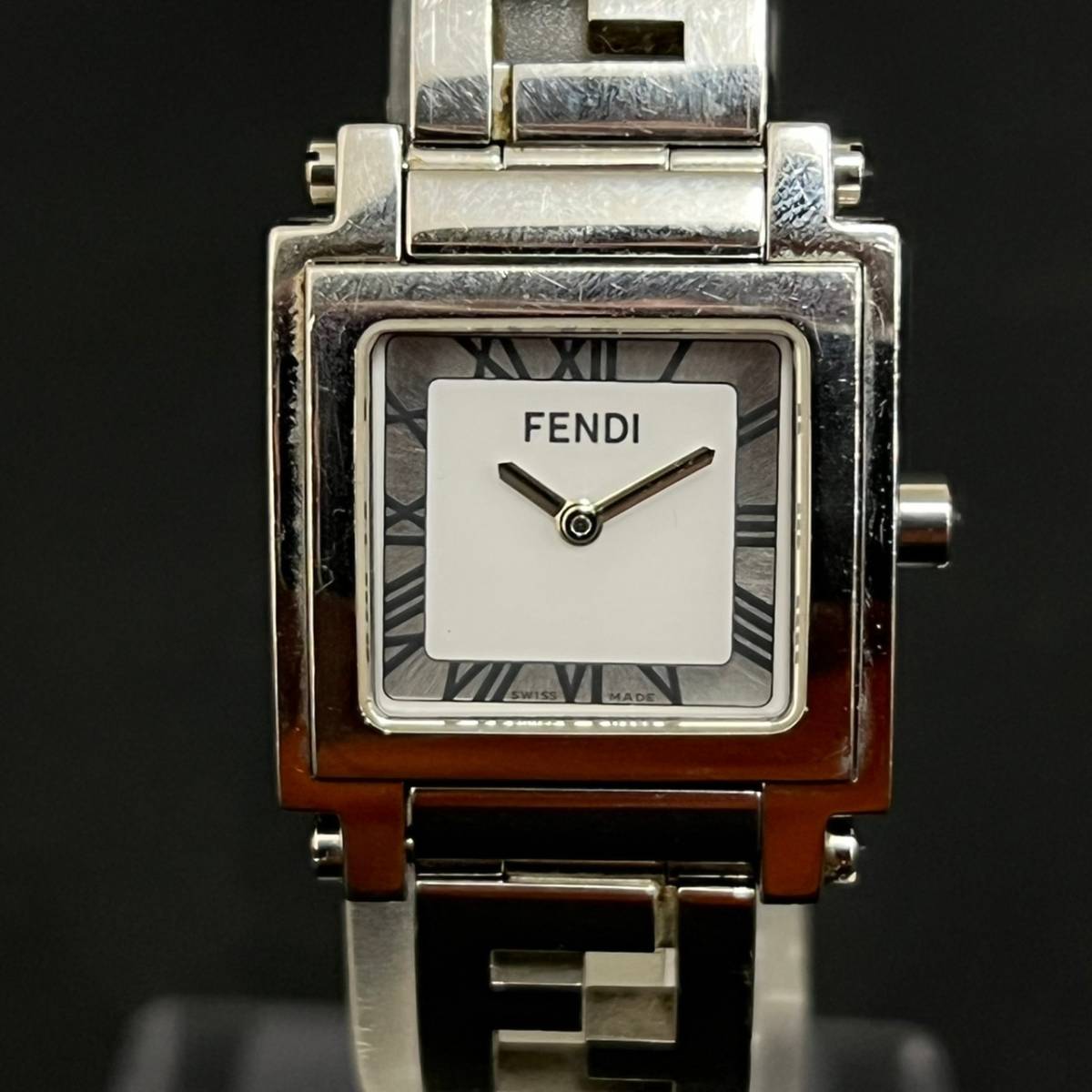 稼働品FENDI フェンディ 6000L オロロジ スクエア レディース 稼働品FENDI フェンディ 6000L オロロジ スクエア レディース