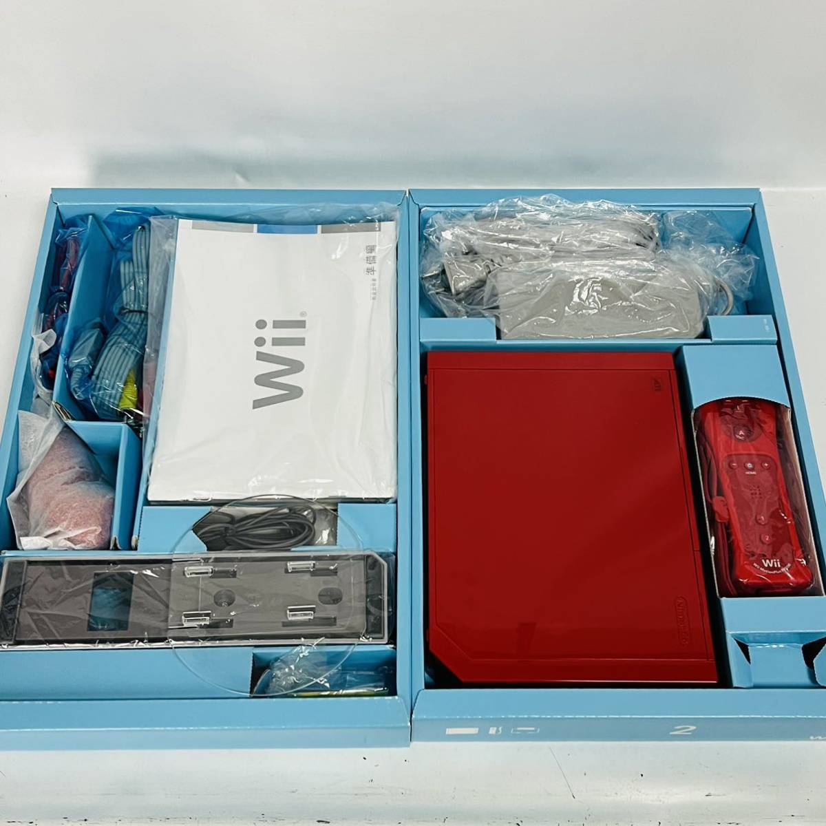 Wii本体 (スーパーマリオ25周年仕様) (「Wiiリモコンプラス」同梱 