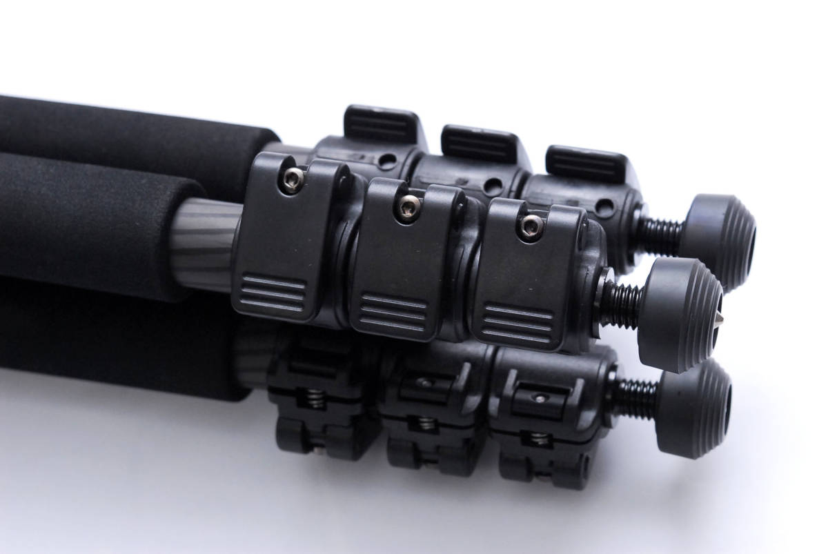 ★☆ 新同品！ Velbon ベルボン カーボン三脚 GEO 545M ＋ 3Way雲台 PHD-55Q ★☆ カーボン三脚 Velbon（ベルボン） ベルボン 雲台付き GUT-E643 脚