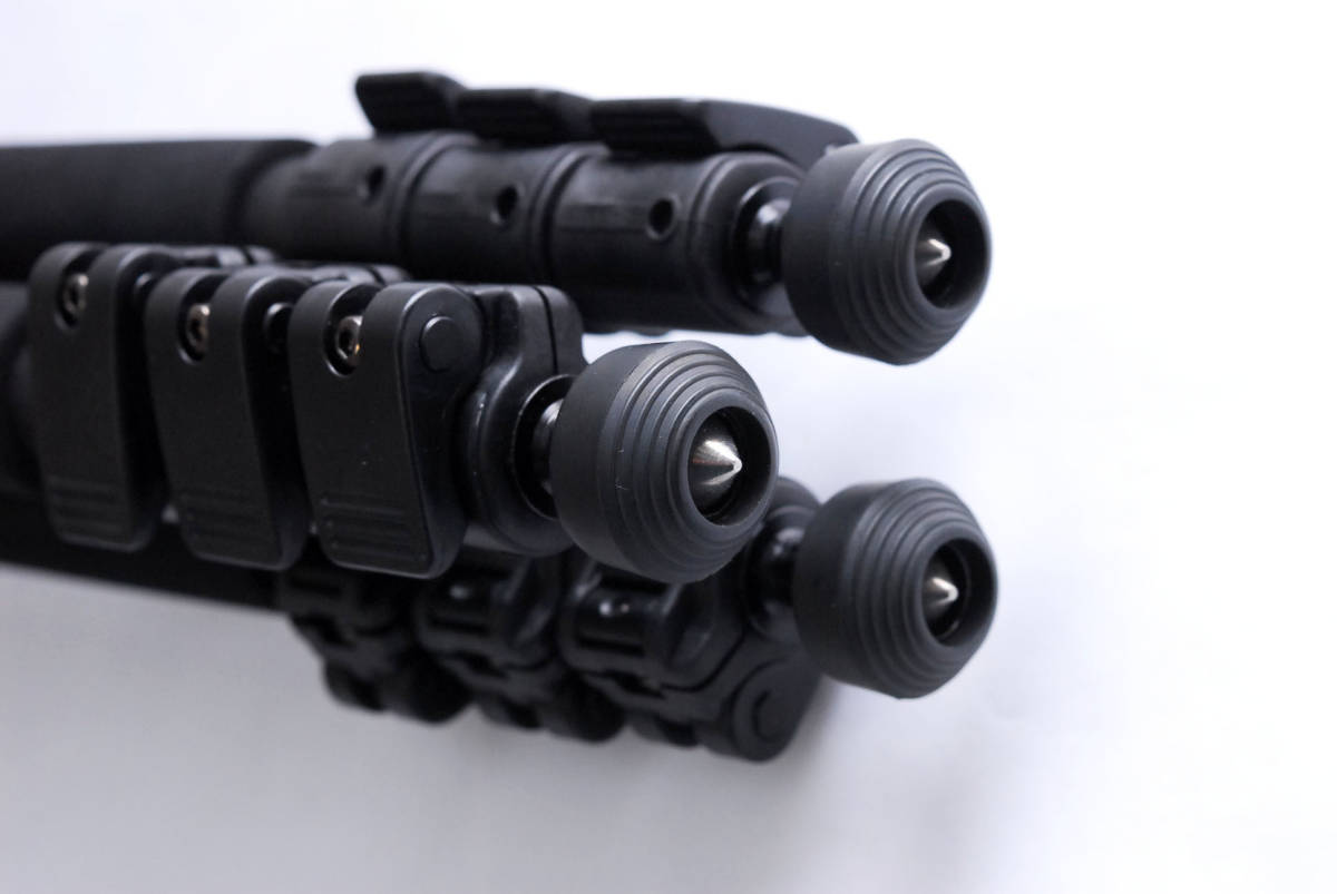 ★☆ 新同品！ Velbon ベルボン カーボン三脚 GEO 545M ＋ 3Way雲台 PHD-55Q ★☆ カーボン三脚 Velbon（ベルボン） ベルボン 雲台付き GUT-E643 脚