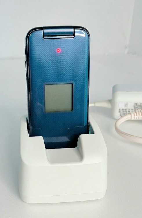 極美品NTTドコモ 富士通 らくらくホン F-01M ネイビー docomo