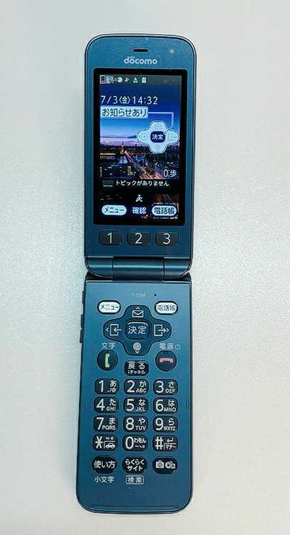 極美品NTTドコモ 富士通 らくらくホン F-01M ネイビー docomo