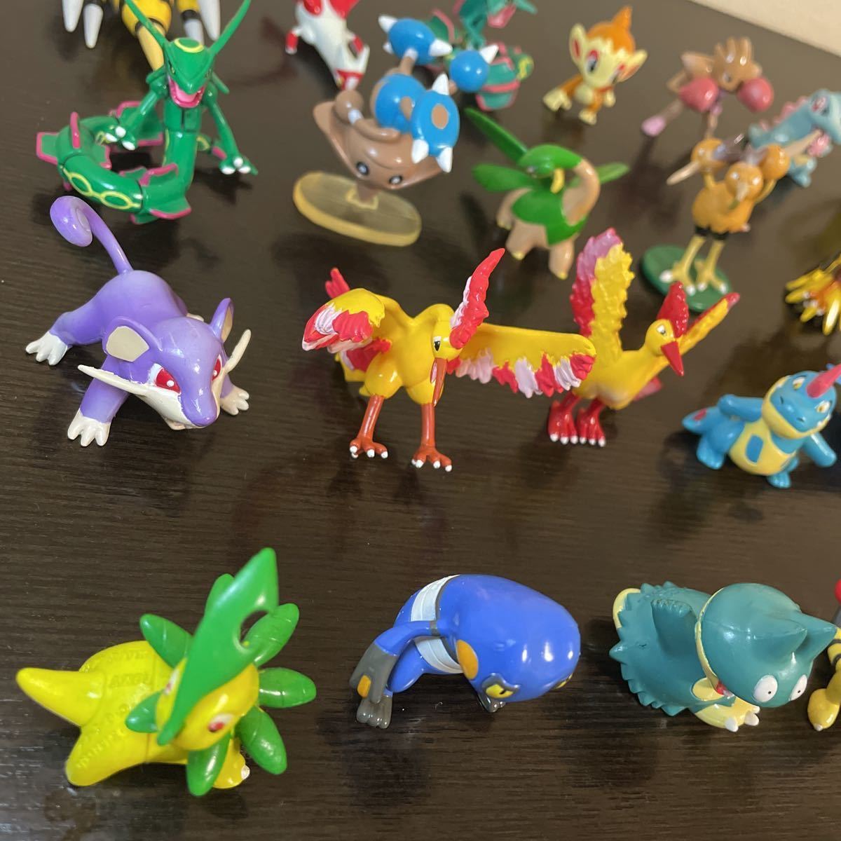 モンコレ 30個 中古品 ポケモン フィギュア ポケットモンスター 