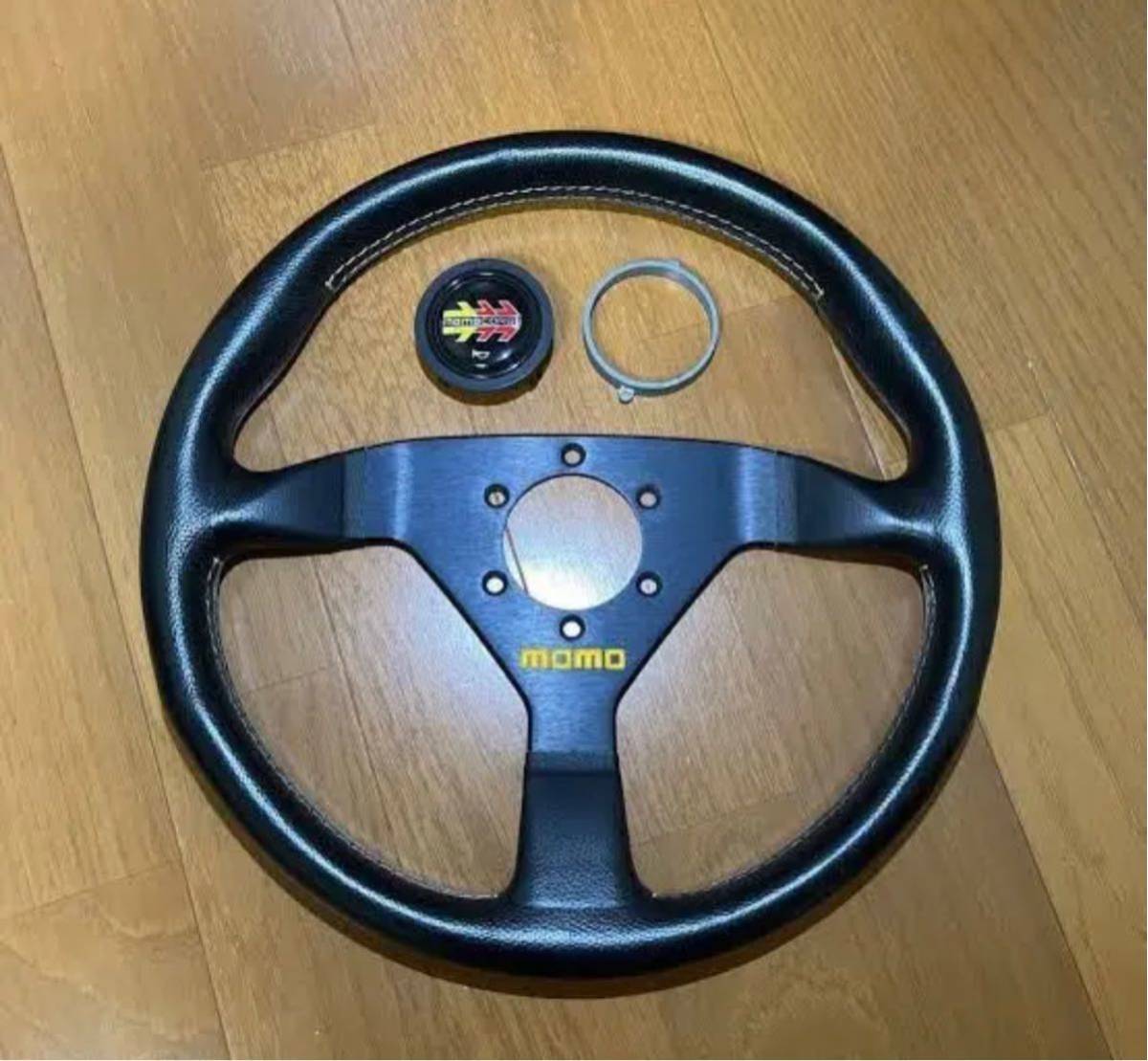 MOMO VELOCE RACING ヴェローチェレーシング ステアリング モモ