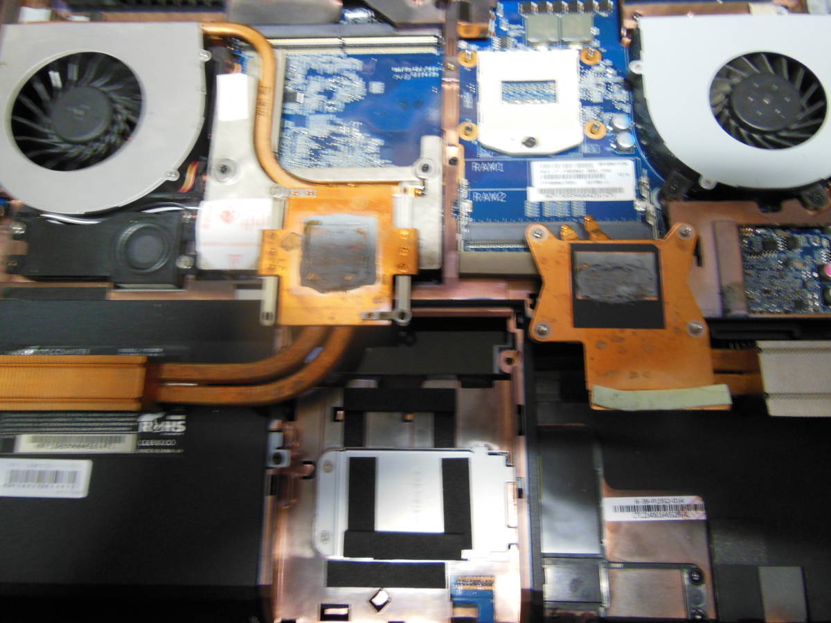 iiyama ⁄ P150SM : Clevo ：A5判ハードカバー並みに小型ながら高性能な 