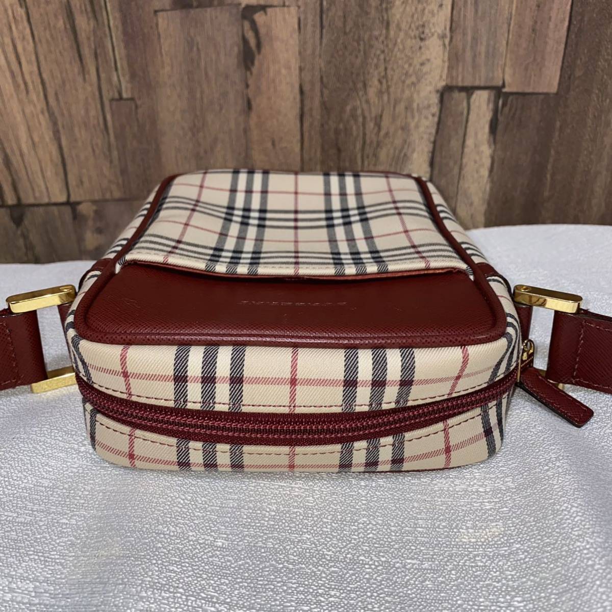 Burberry バーバリー ノバチェック トートバッグ ハンドバッグ 1 Burberry バーバリー ノバチェック トートバッグ ハンドバッグ 1
