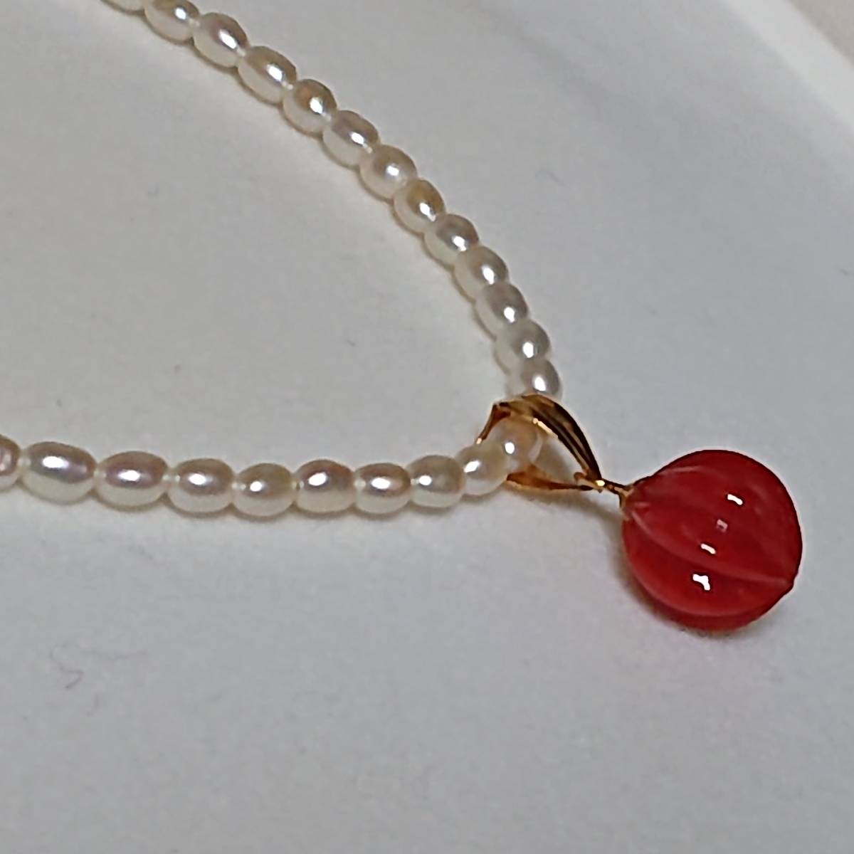 血珊瑚？ 赤珊瑚 ペンダントトップ+パールネックレス 留め金 K18  