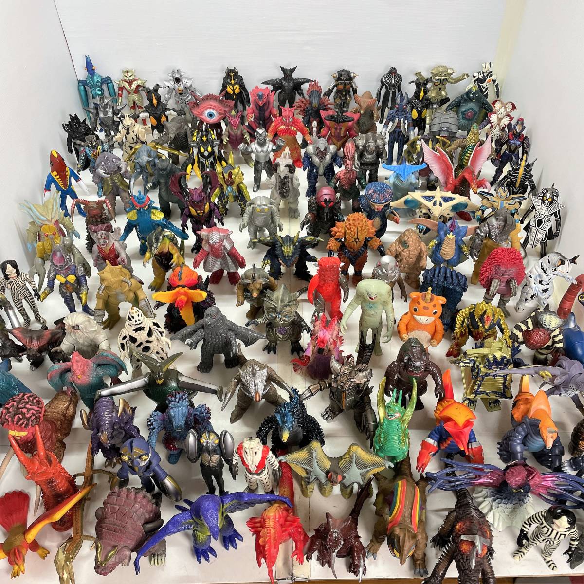 ウルトラマン 怪獣 宇宙人 ウルトラ怪獣シリーズ ① ソフビ ソフト
