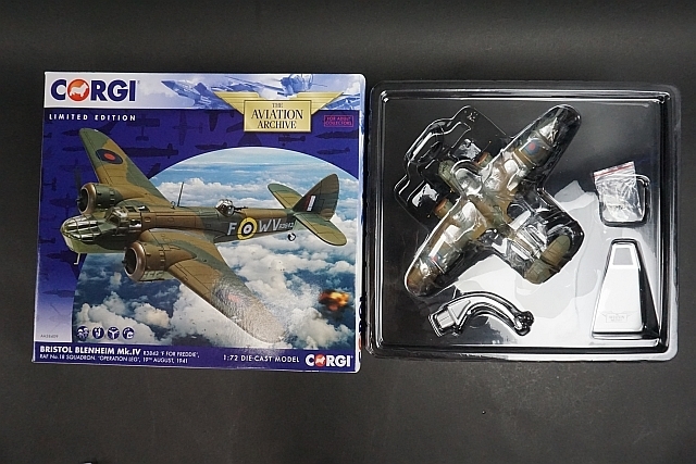 ダイキャス Corgi 1 72 ブリストル ブレニム Mk Iv R3843 F For Freddie Raf No 18飛行隊 Cgaa ミニカー 返品種別bの通販はau Pay マーケット Joshin Web 家電 Pc ホビー専門店 商品ロットナンバー はイメージ