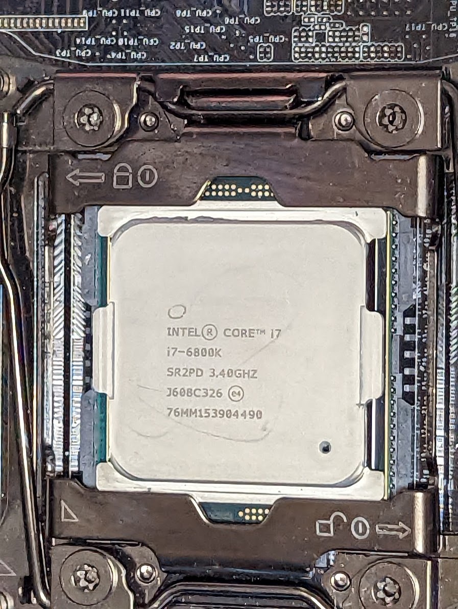 ASRock X99 Extreme6 LGA 2011-3 ATXマザーボード+Core i7-6800K 