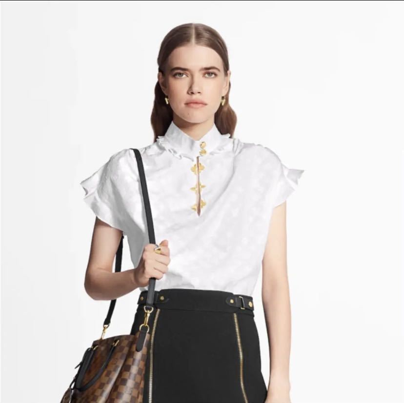 VUITTON LOUIS - フリルブラウス モノグラム フリル ルイヴィトン