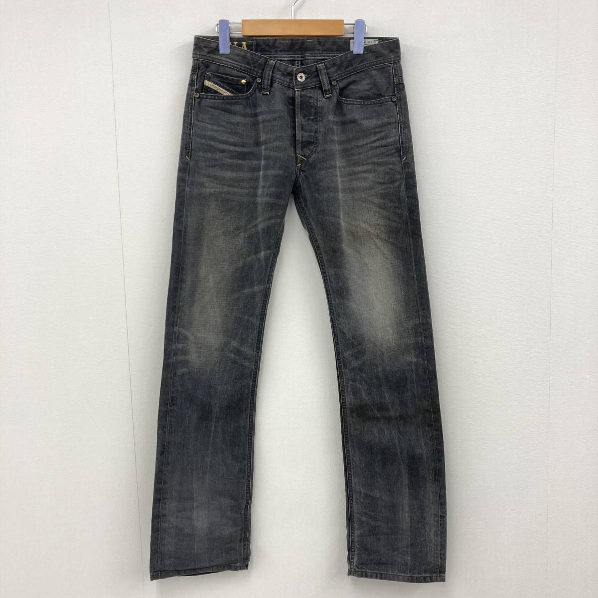イタリア製 DIESEL DNA VIKER ユーズド加工 ブラック デニムパンツ レギュラー ストレート W29 ディーゼル ジーンズ ジーパン 黒 1050220