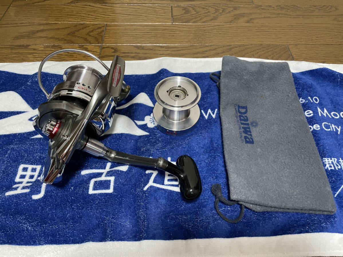 レア物 ダイワ タイドサーフQD4000 替スプール6000付!