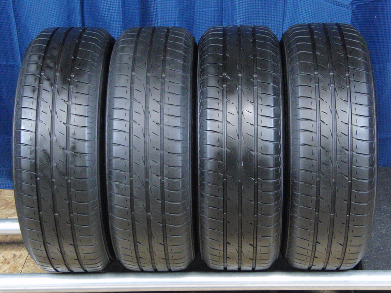 195/65R15サマータイヤBRIDGESTONE溝有2015年製造トヨタ純正アルミ  