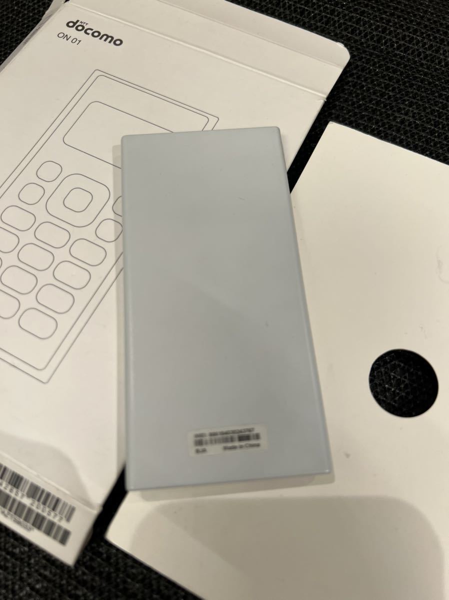 中古 ドコモ ON 01 ワンナンバーホンdocomo ワンナンバーフォン docomo