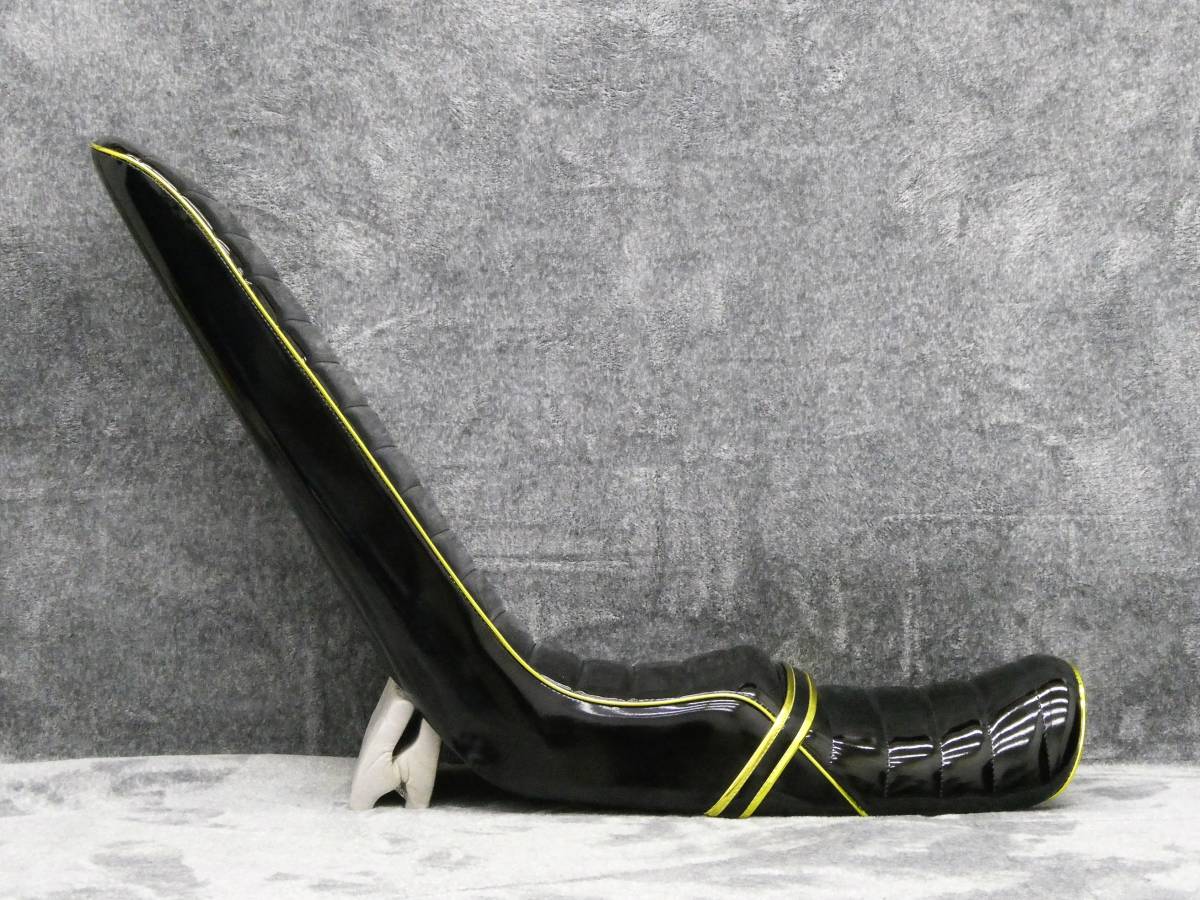 新作，正規品 ジェイド２５０ 黒金 エナ ６０ｃｍ 三段シート/ブラック 補強入り エナメルMC23アンコ抜き JADE250 3段 へっぽこ社長 XJR400(社外品)｜売買されたオークション情報、yahooの商品情報をアーカイブ ホンダ用