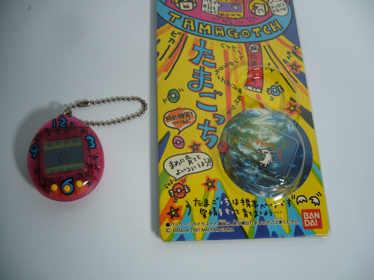 バンダイ たまごっち 初代 ピンク 携帯ペットtamagotch Bandai たまごっち 売買されたオークション情報 Yahooの商品情報をアーカイブ公開 オークファン Aucfan Com