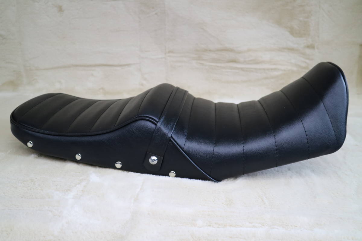XJR400 前期 タックロール シート 黒 皮 ボタン / あんこ抜き 完成品 