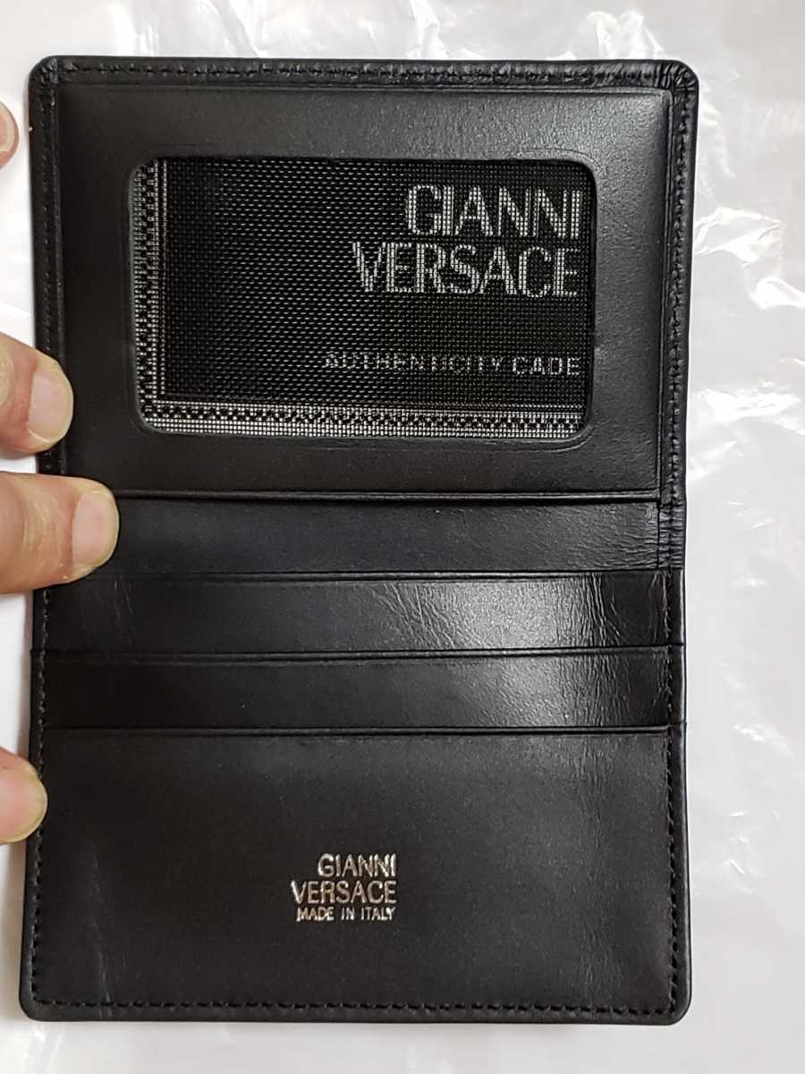 ジャンニヴェルサーチ　名刺入れ