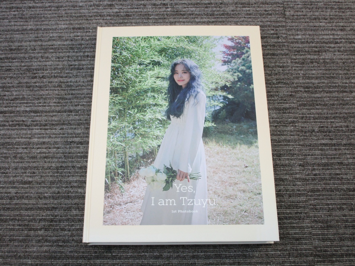 TWICE ツウィ トレカ Yes, I am Tzuyu ○き6-29 良品 韓流 TWICE 