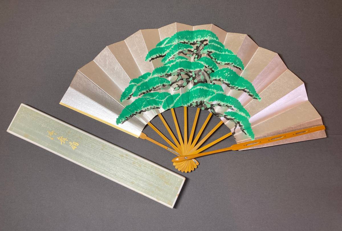 10/舞扇☆十松屋福井謹製 金地に松/銀地に松模様の舞扇 30センチ☆能扇