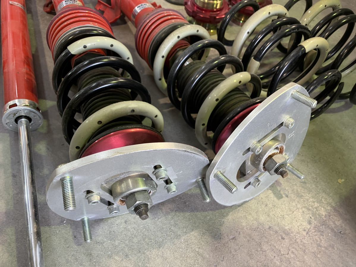 日産 キューブ Z12 Kyb 車高調 フロントピロ式 サスペンションキット 一式 売買されたオークション情報 Yahooの商品情報をアーカイブ公開 オークファン Aucfan Com