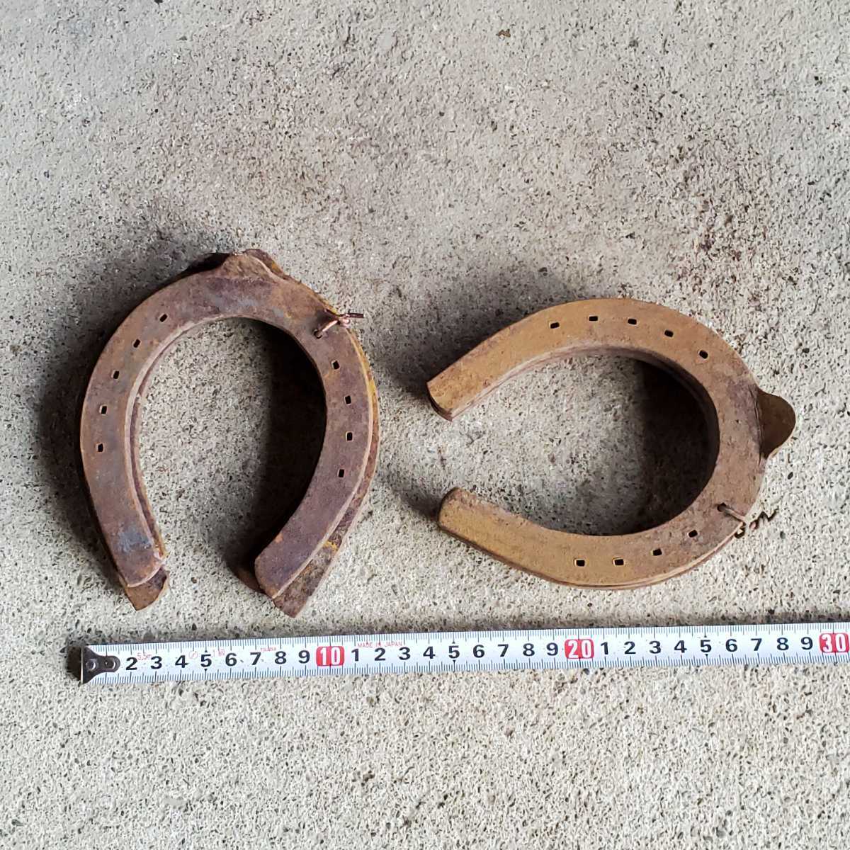 蹄鉄 8個 まとめ売り 錆び汚れあり現状にて/ ホースシュー 馬鉄 北欧 